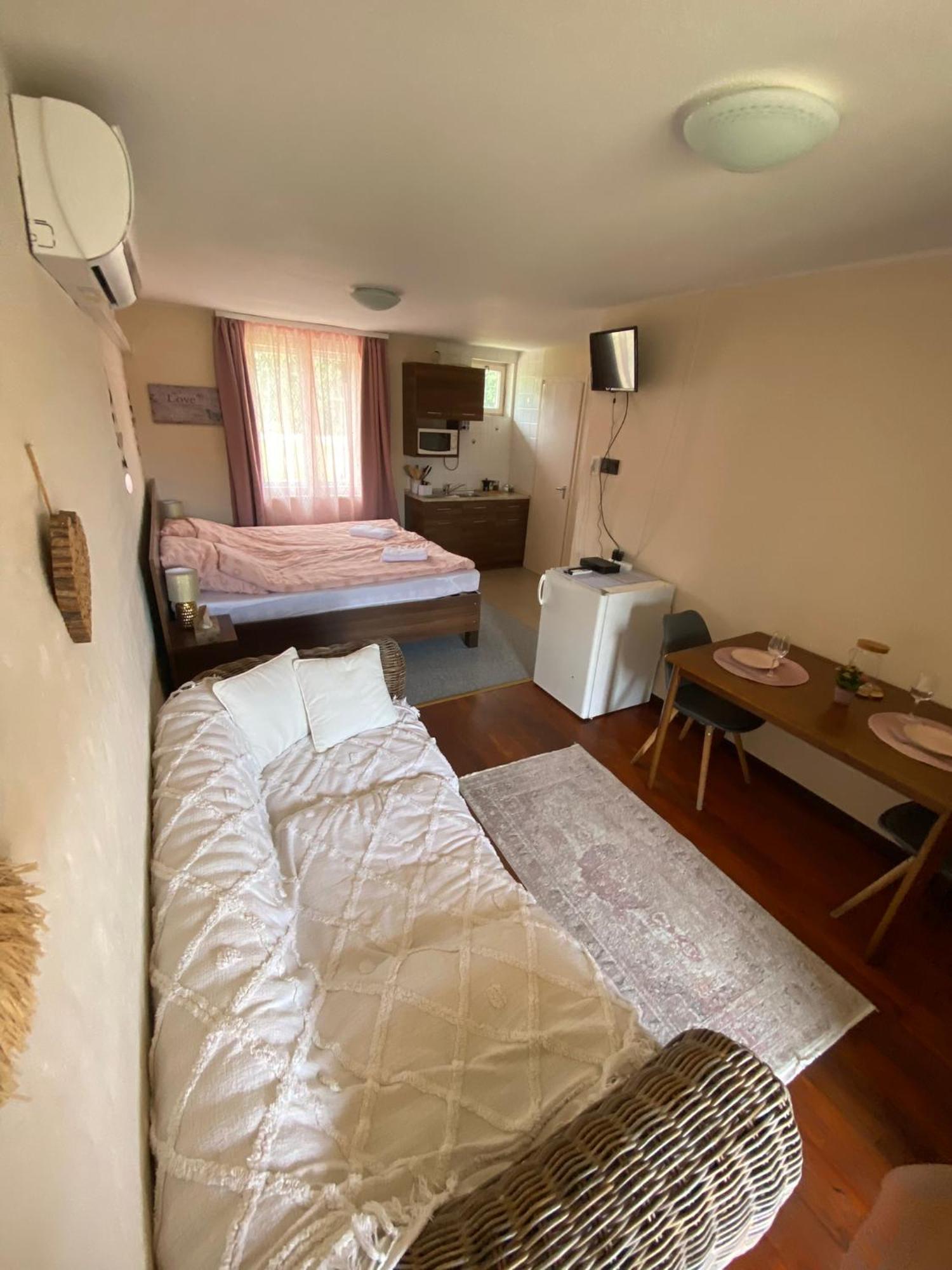 Summer Apartments Tiszakécske Kültér fotó